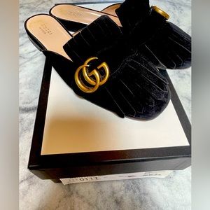 Gucci black suede fringe loafer mules size 7